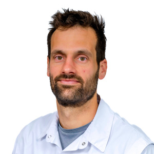 Dr Len De Nys