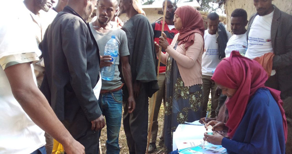 Ethiopians gather to receive combined treatments